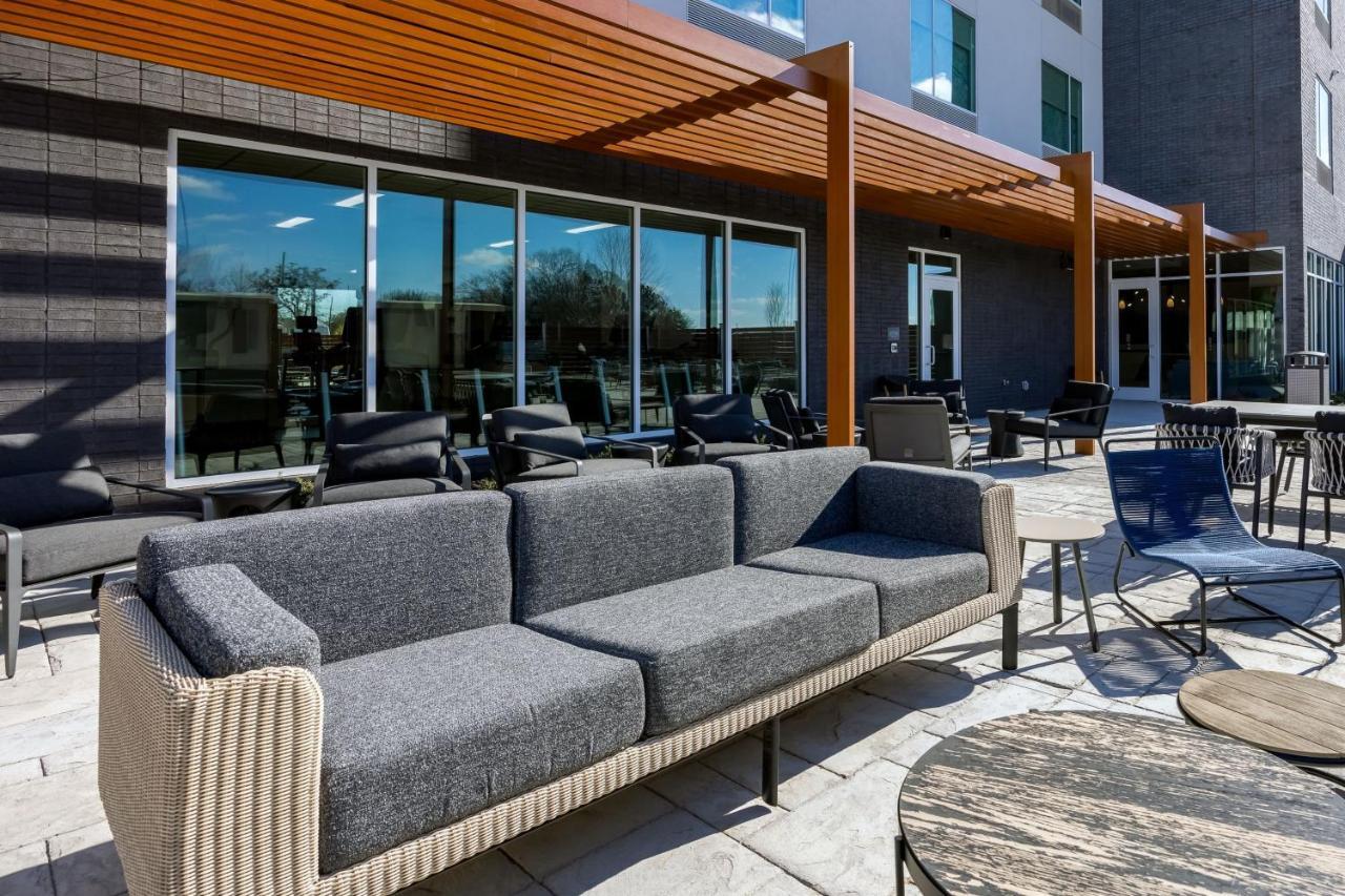Towneplace Suites By Marriott Canton Riverstone Parkway Buitenkant foto