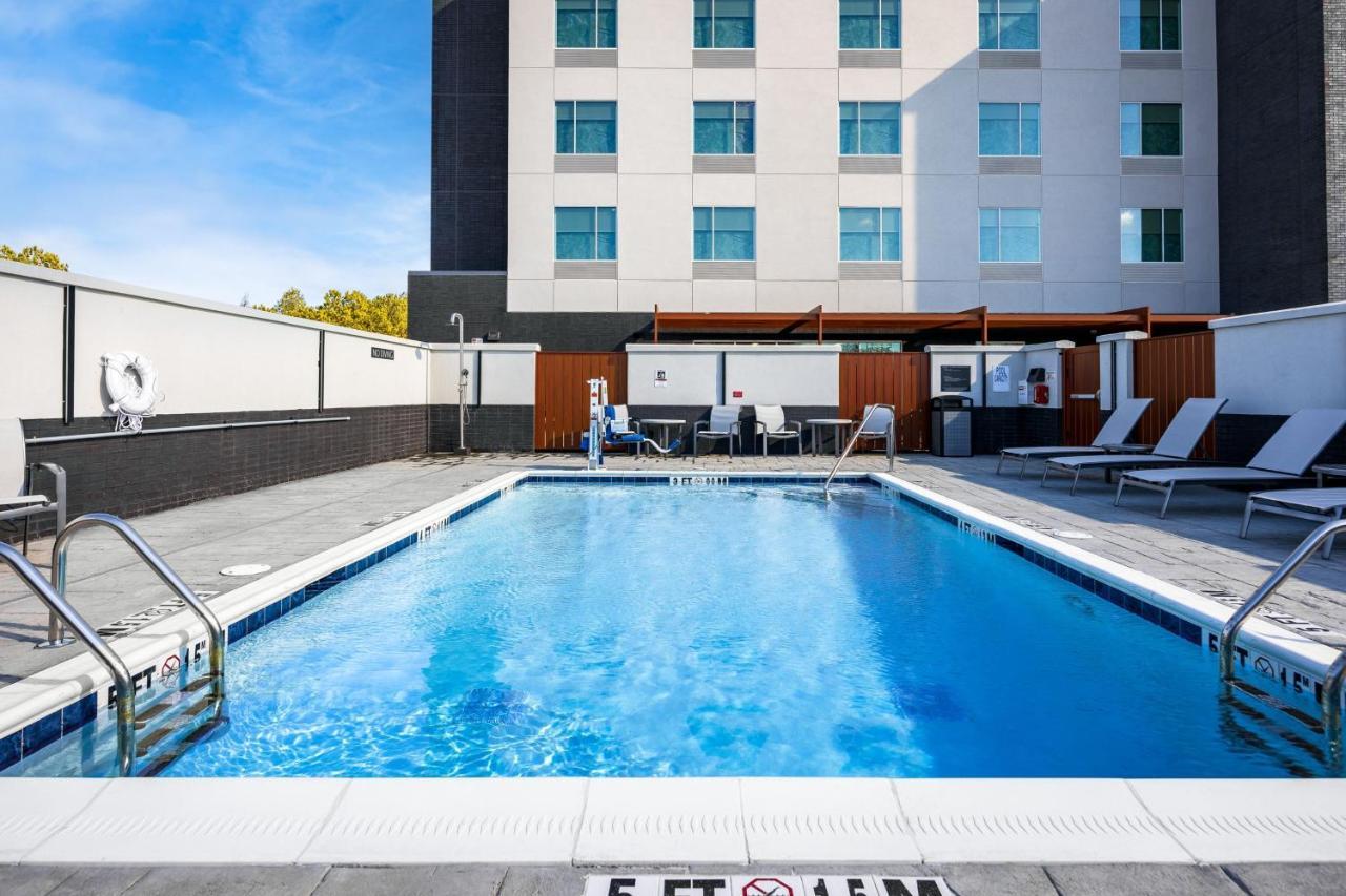 Towneplace Suites By Marriott Canton Riverstone Parkway Buitenkant foto
