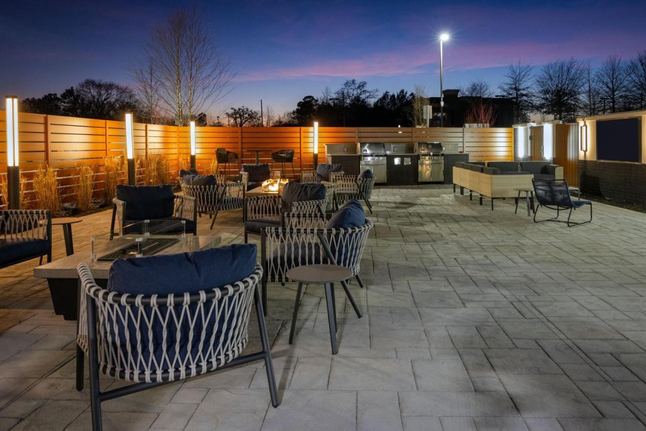 Towneplace Suites By Marriott Canton Riverstone Parkway Buitenkant foto
