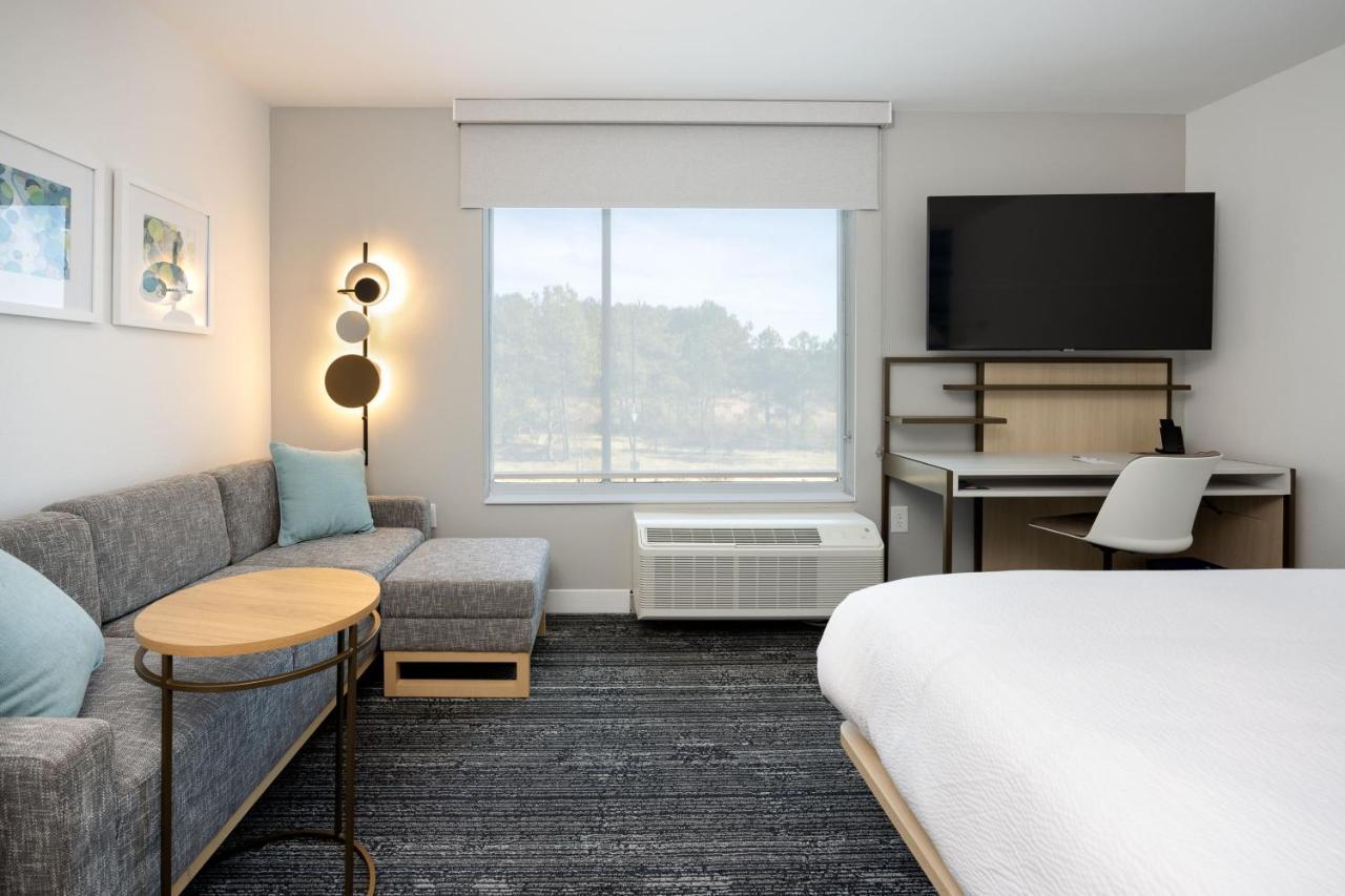 Towneplace Suites By Marriott Canton Riverstone Parkway Buitenkant foto